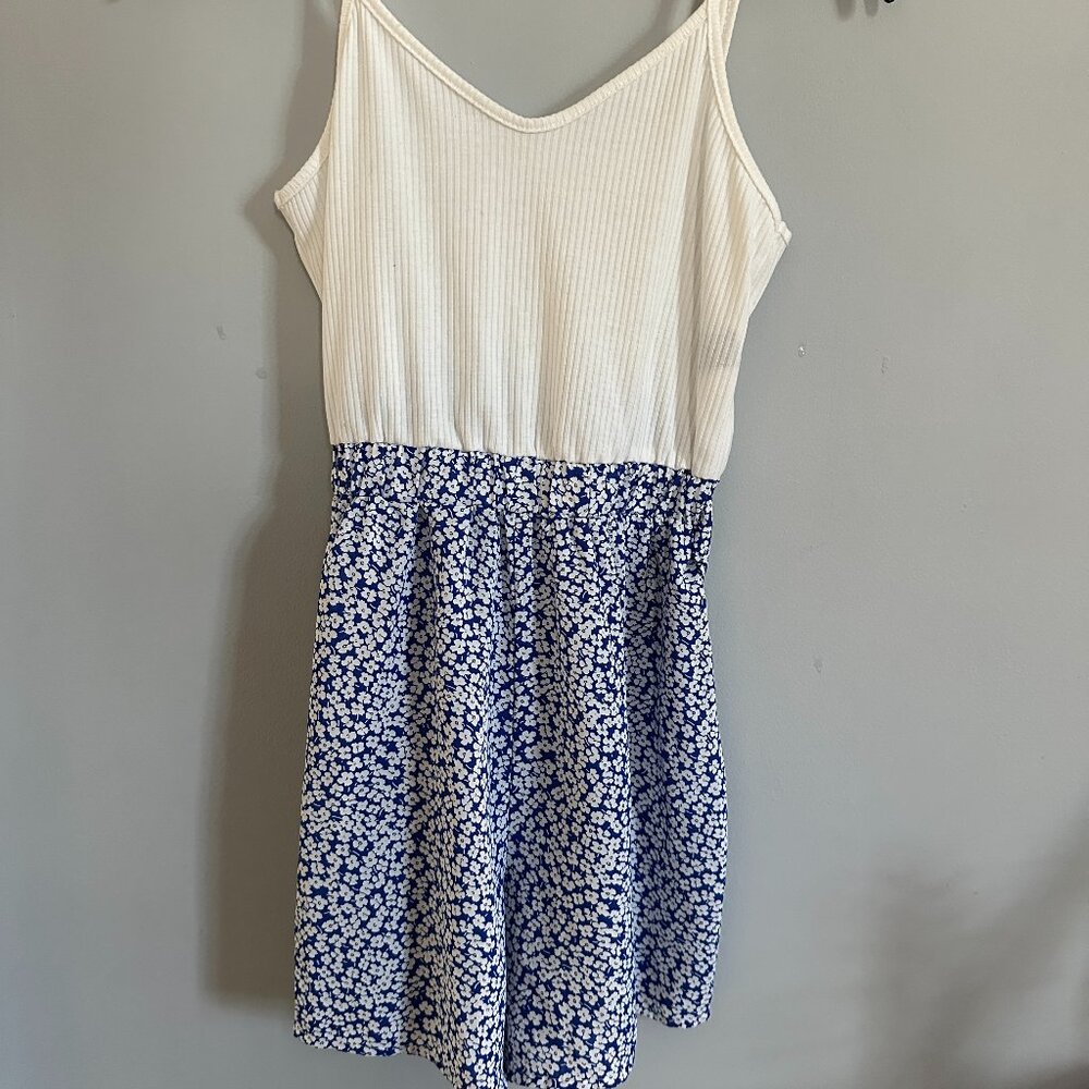 SHEIN Romper in blue white floral Size XS